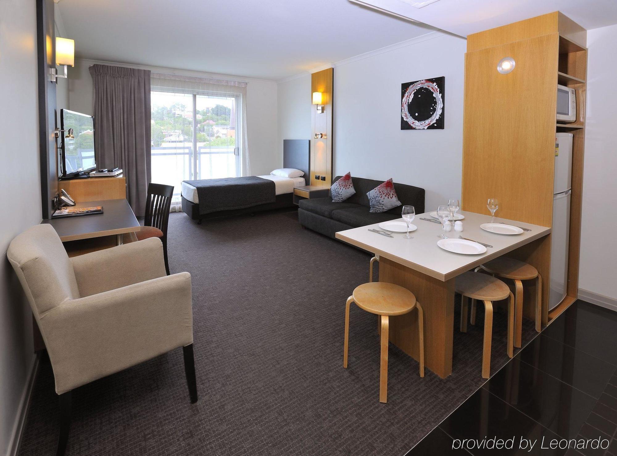 Metro Hotel Ipswich International Экстерьер фото