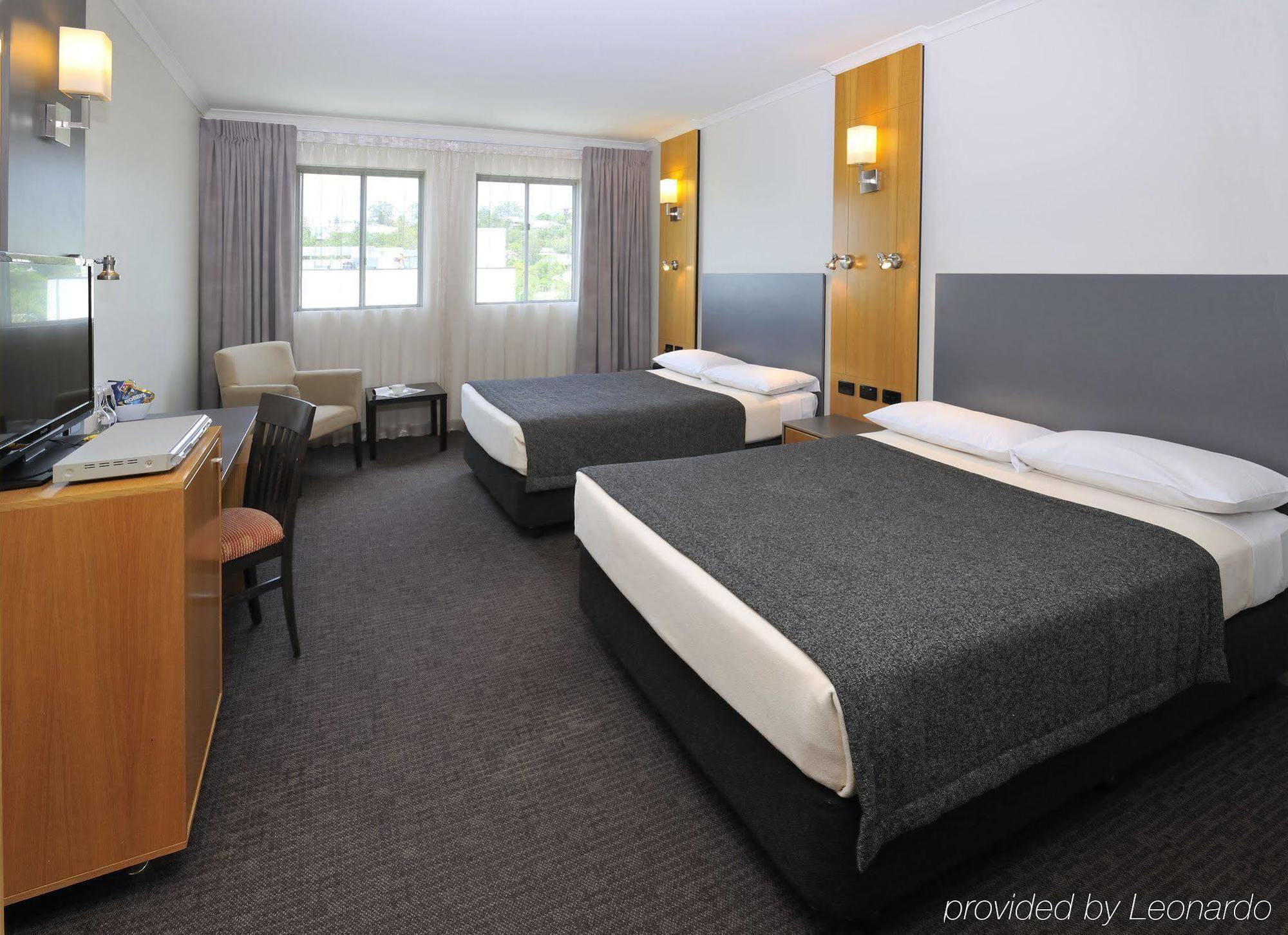 Metro Hotel Ipswich International Экстерьер фото